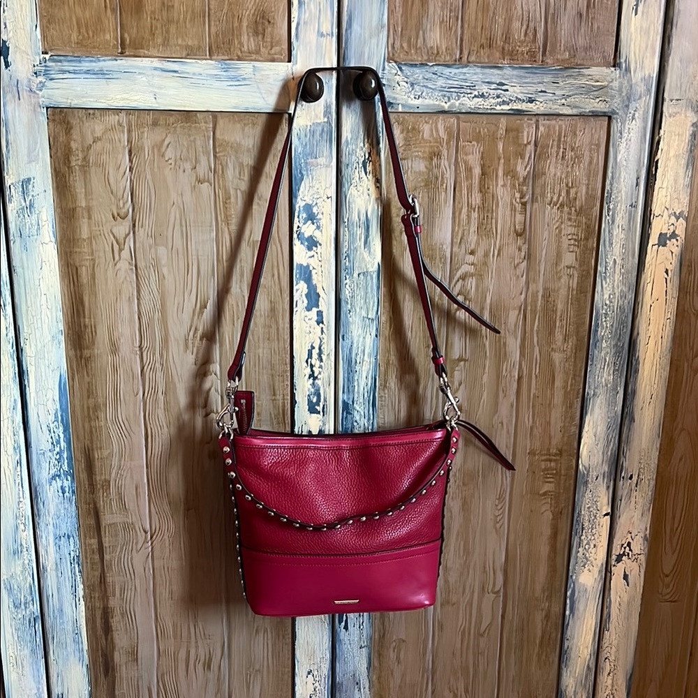 Elegant Red Leather Shoulder Bag
